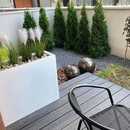 Wislane Tarasy 2.0, Free Parking, Private Garden Apartment Krakow Ngoại thất bức ảnh